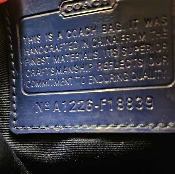 EUC Coach Kyra Nylon Daisy Scarf Women's Crossbody  Bag With Hangtags - Picture 9 of 12